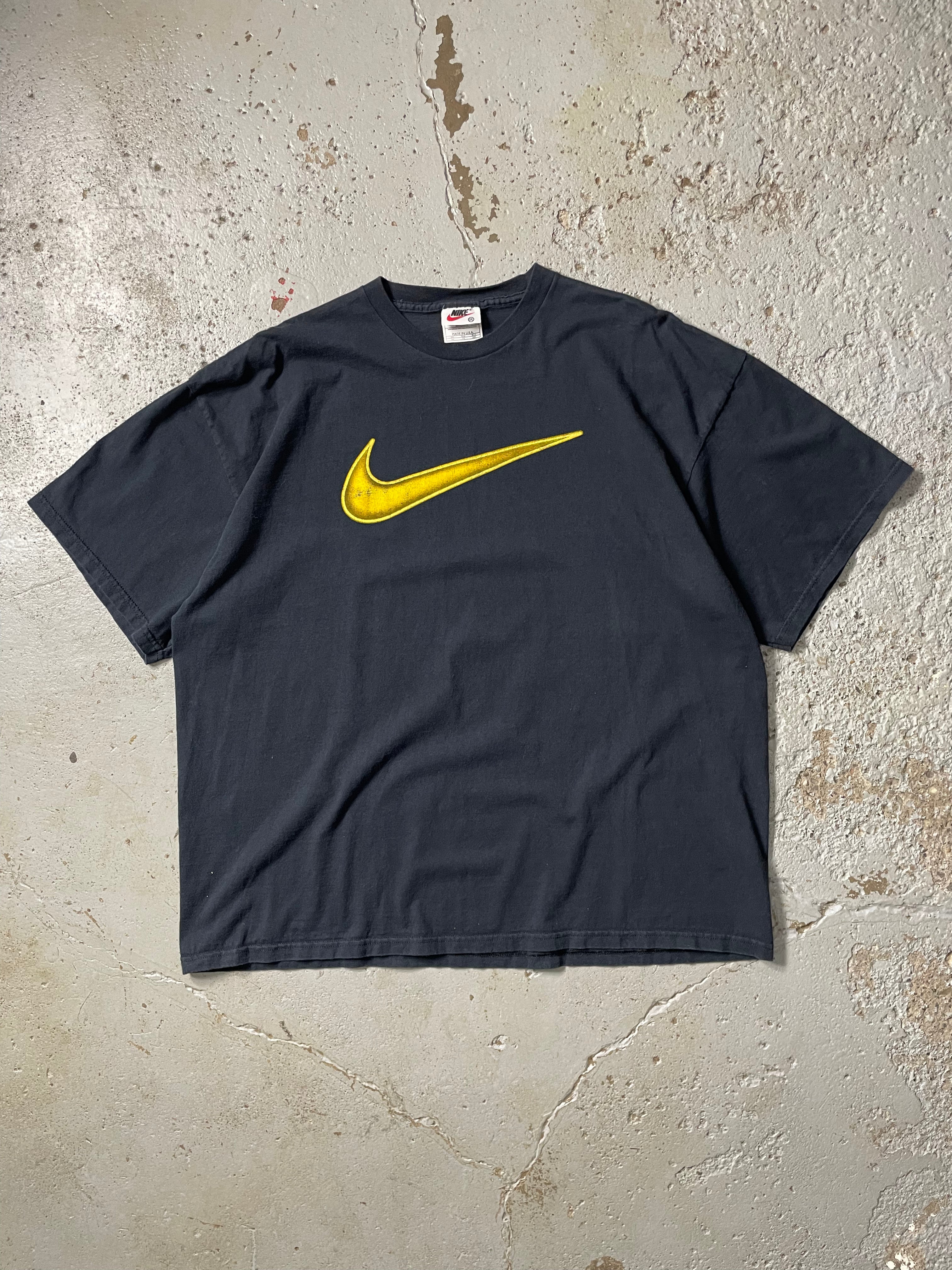 VINTAGE NIKE TEE