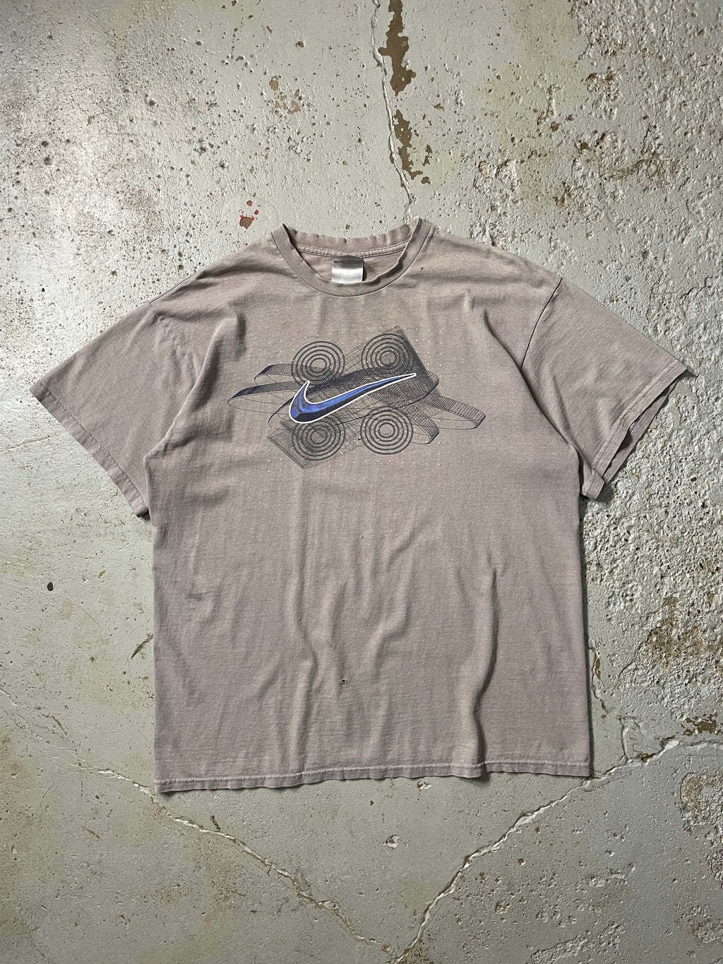 VINTAGE FADED NIKE TEE