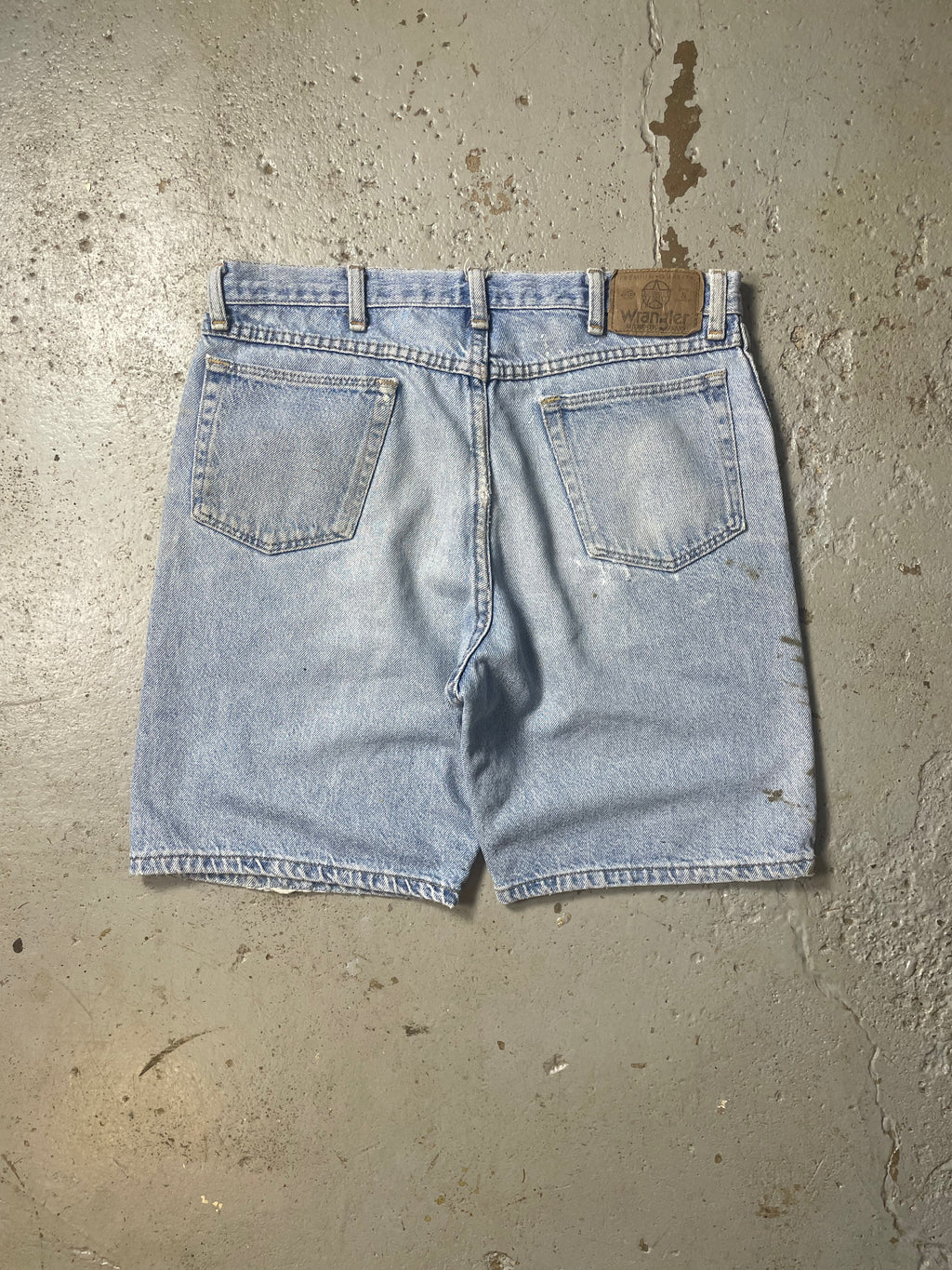 90s WRANGLER DISTRESSED JEAN SHORTS