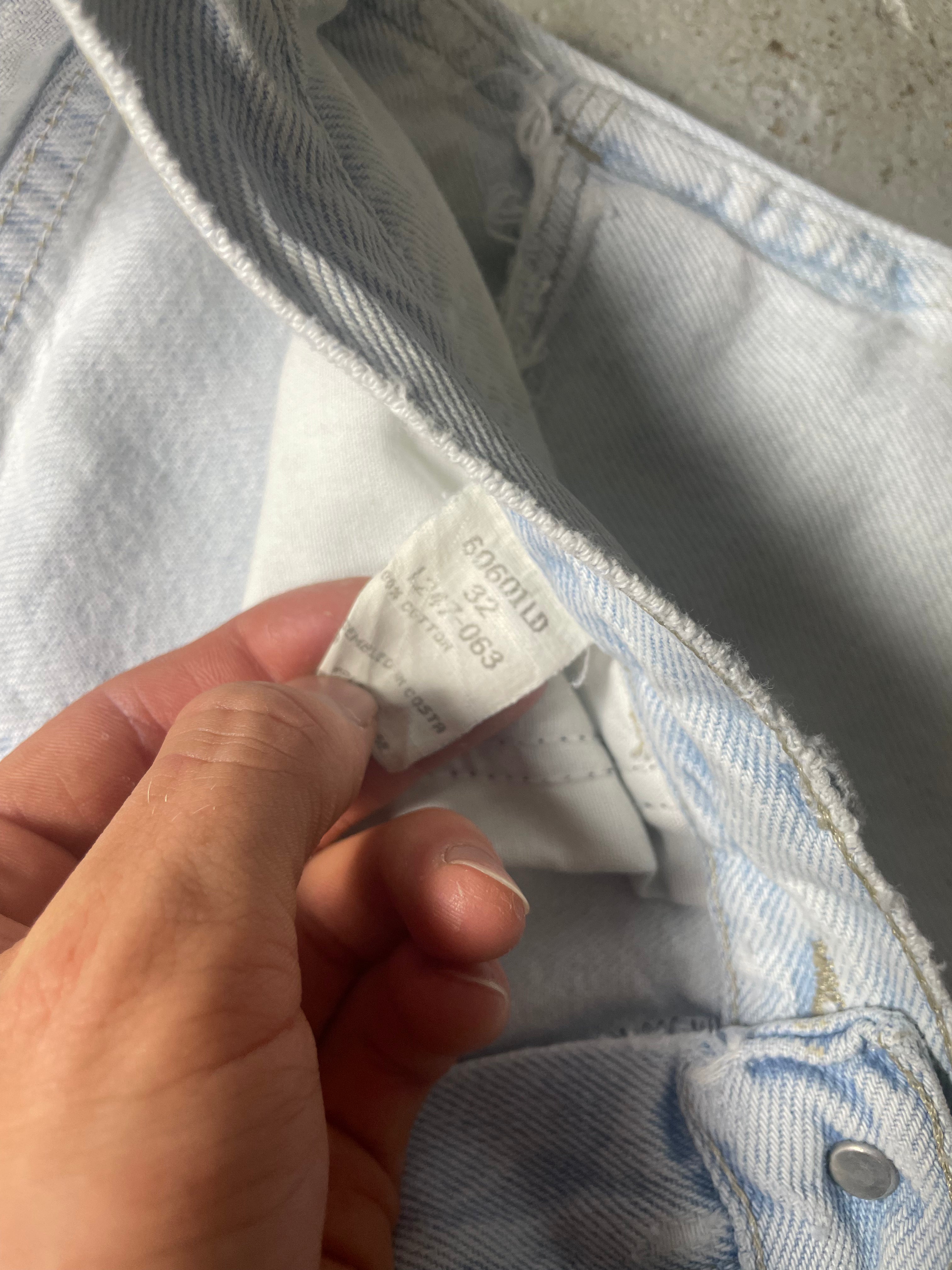 90s WRANGLER DISTRESSED JORTS