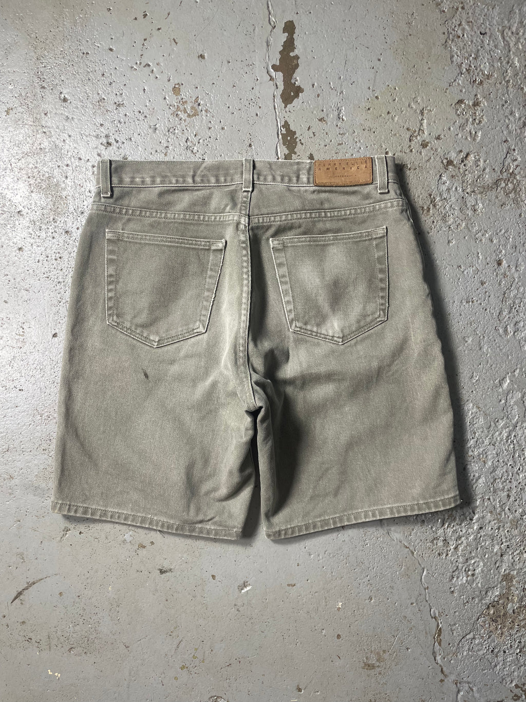 VINTAGE DISTRESSED GRAY JORTS