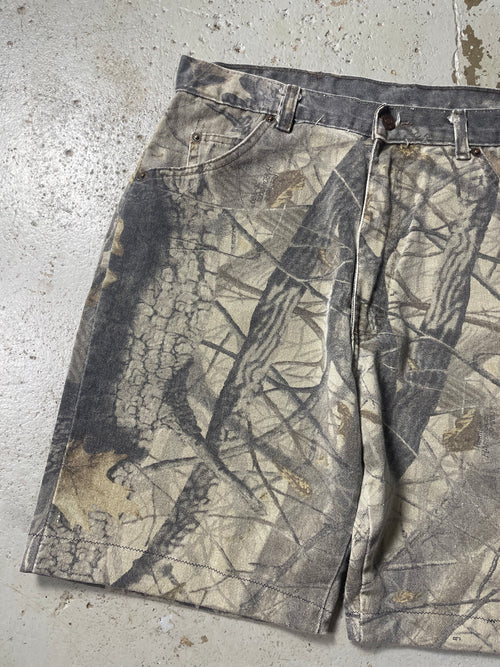 90s FADED CAMO JORTS