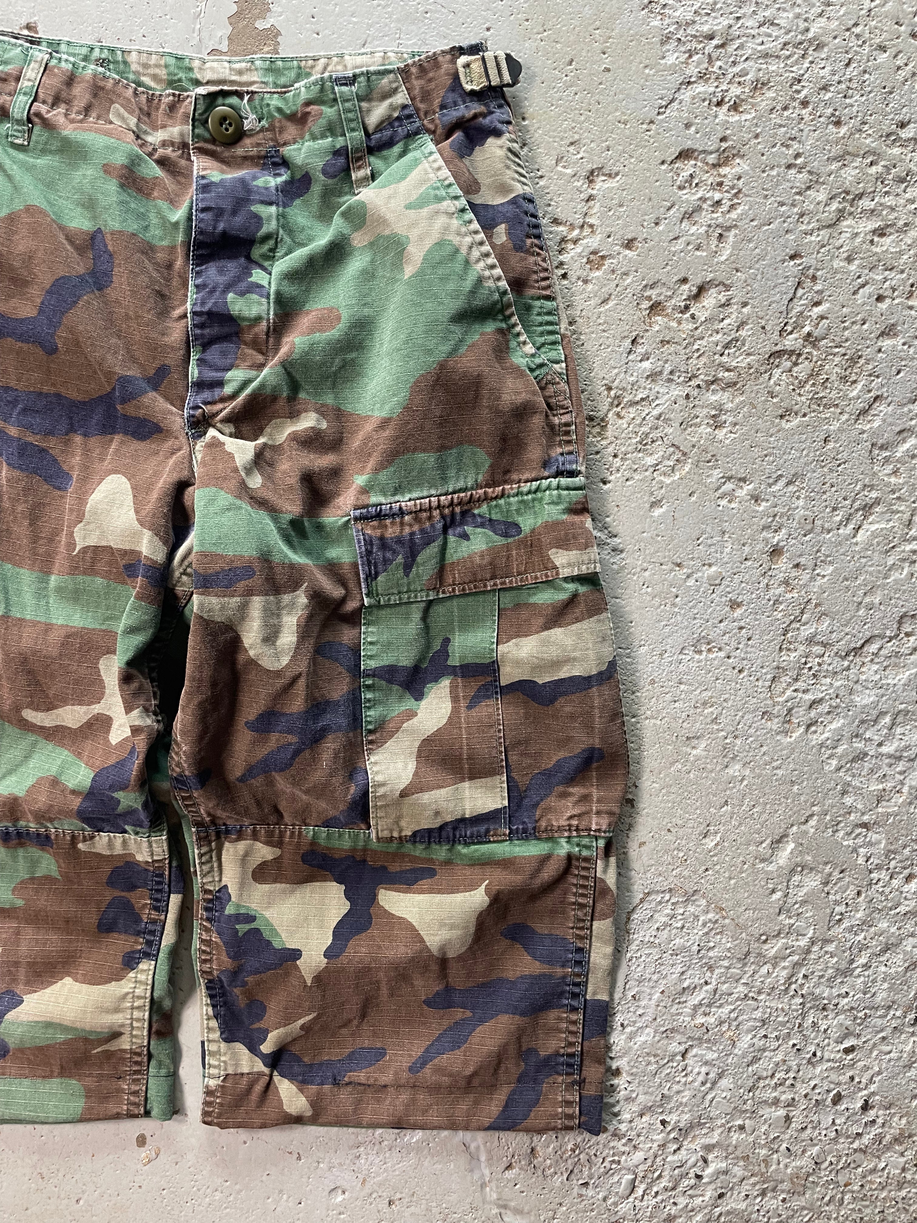 VINTAGE MILITARY CAMO CARGO SHORTS