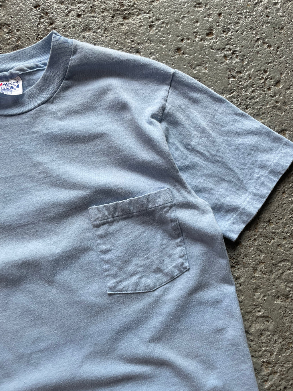 VINTAGE FADED POCKET TEE