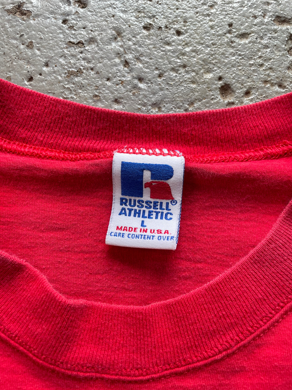 VINTAGE FADED RUSSELL POCKET TEE