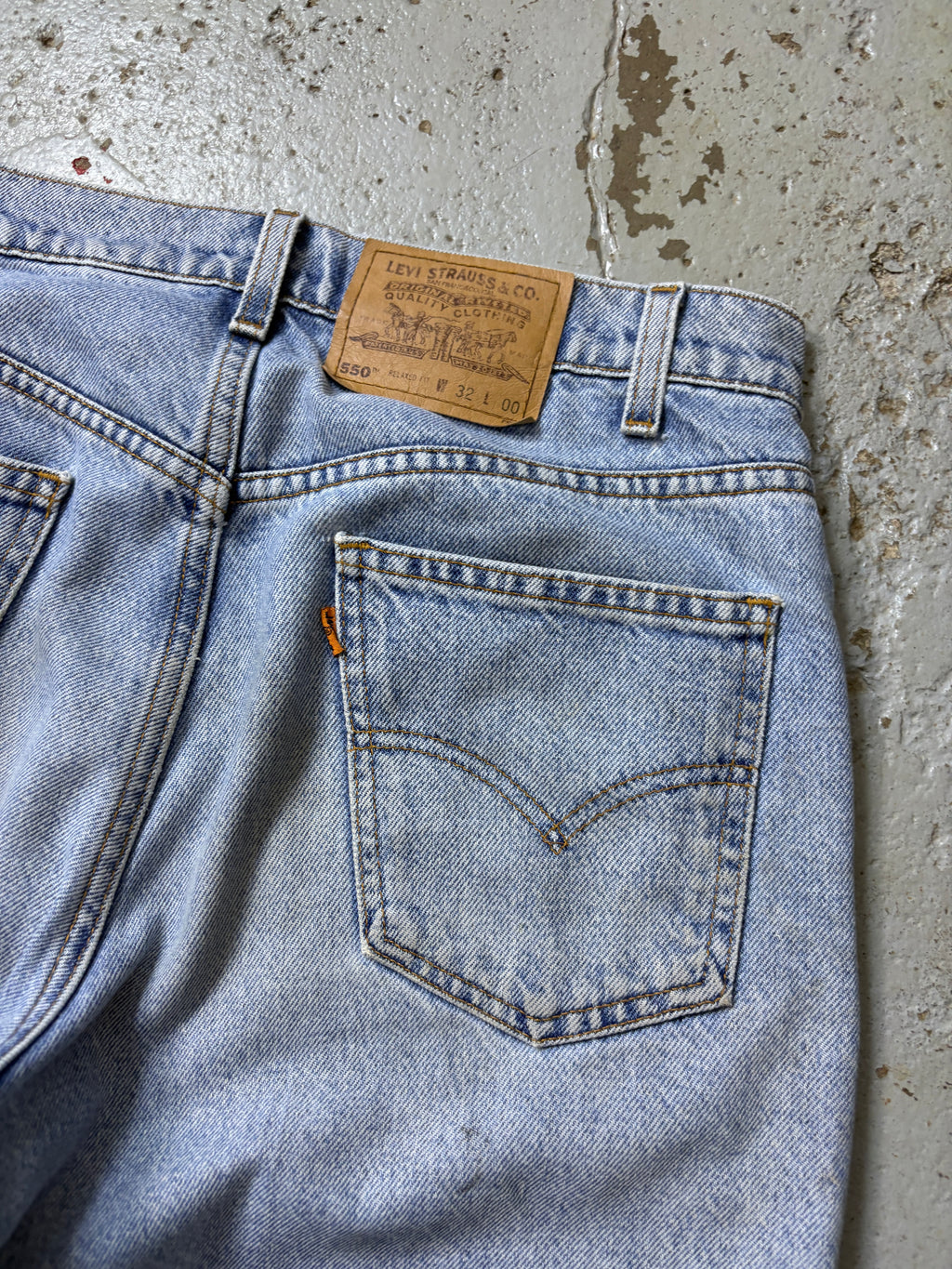 VINTAGE LEVIS ORANGE TAB SHORTS