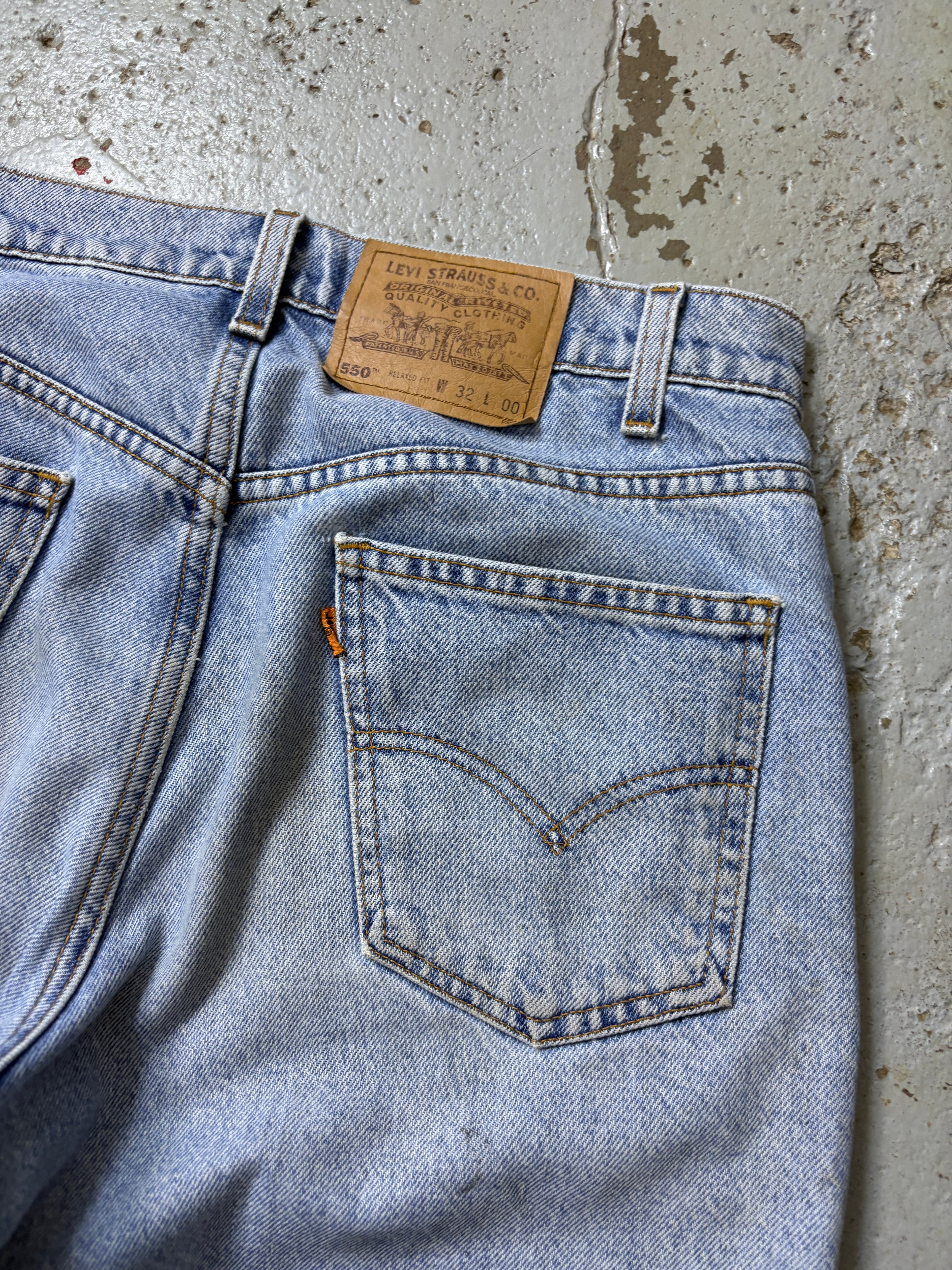 VINTAGE LEVIS ORANGE TAB SHORTS