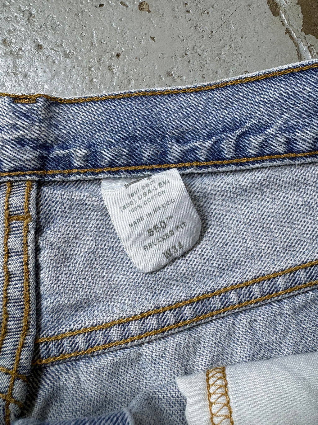 VINTAGE LEVIS JEAN SHORTS
