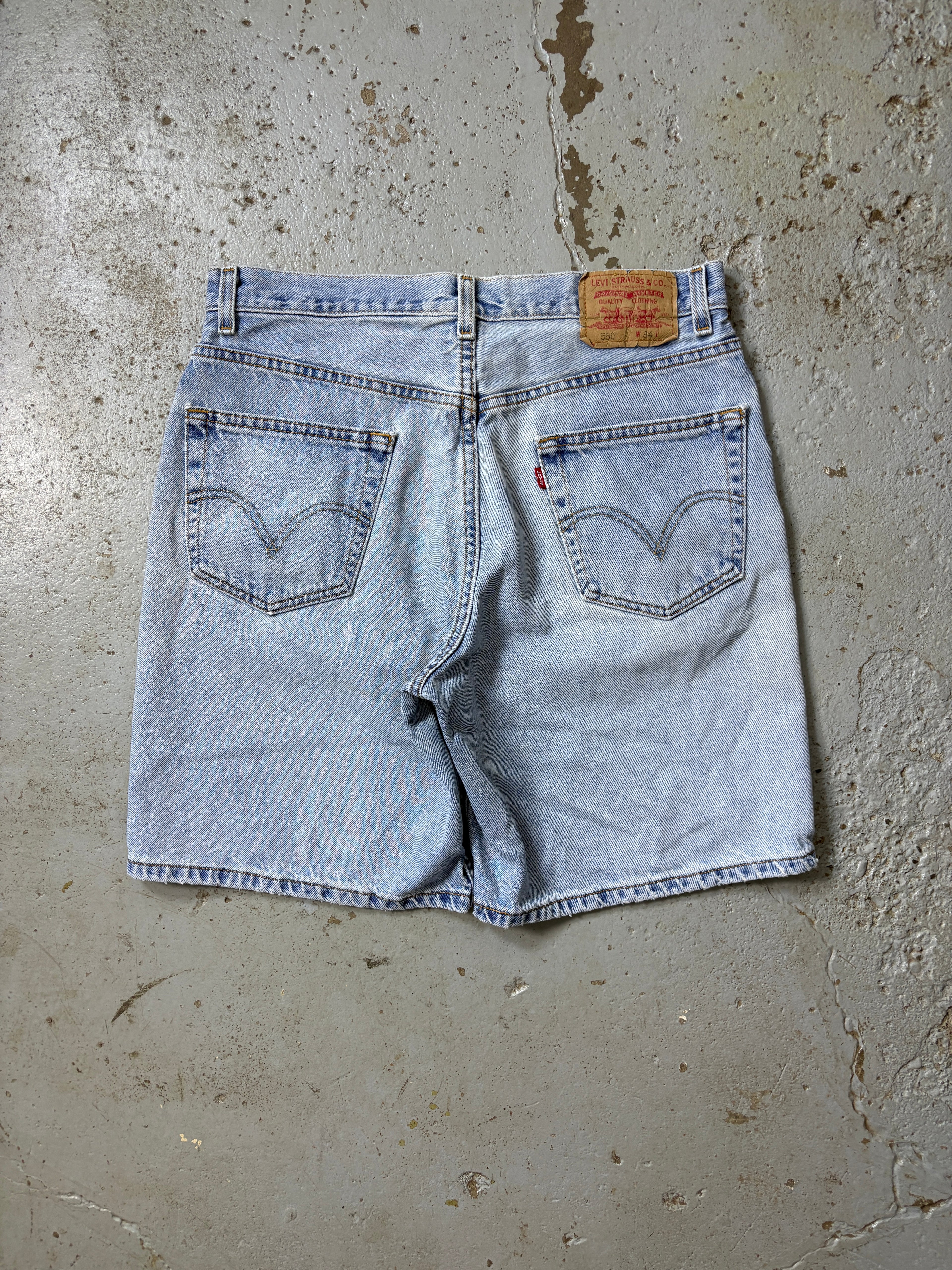 VINTAGE LEVIS JEAN SHORTS