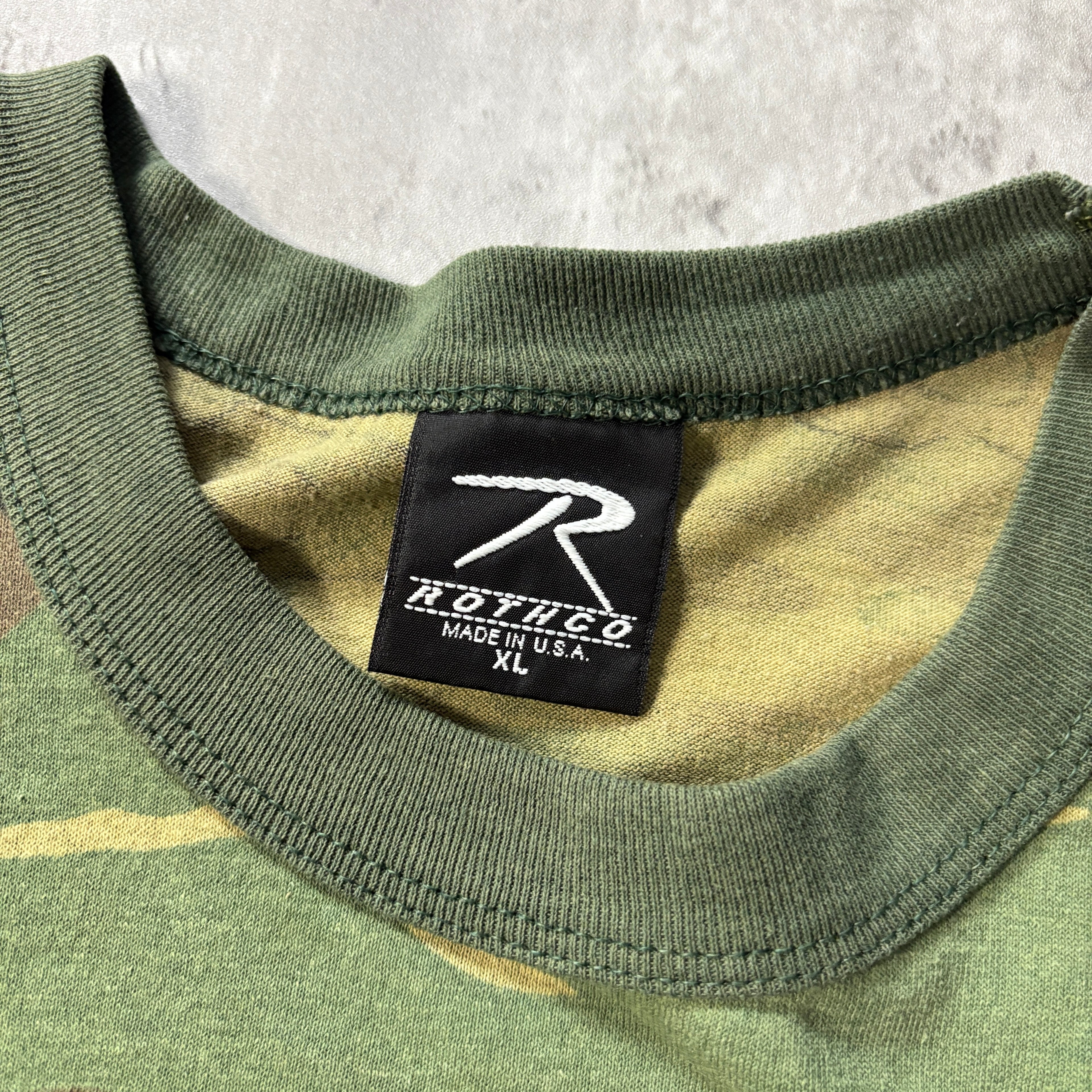 90s ARMY CAMO TEE