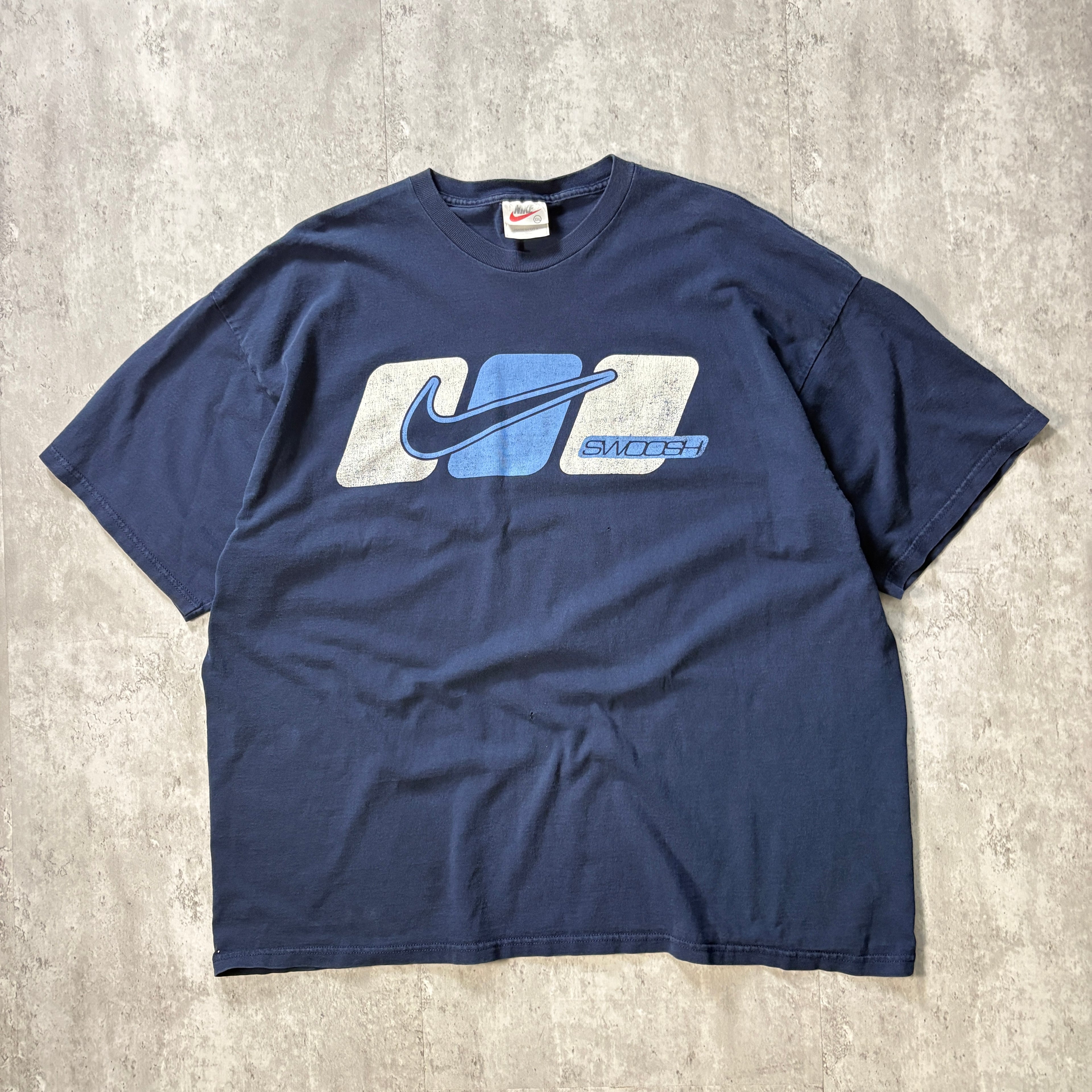 90s NIKE NAVY TEE