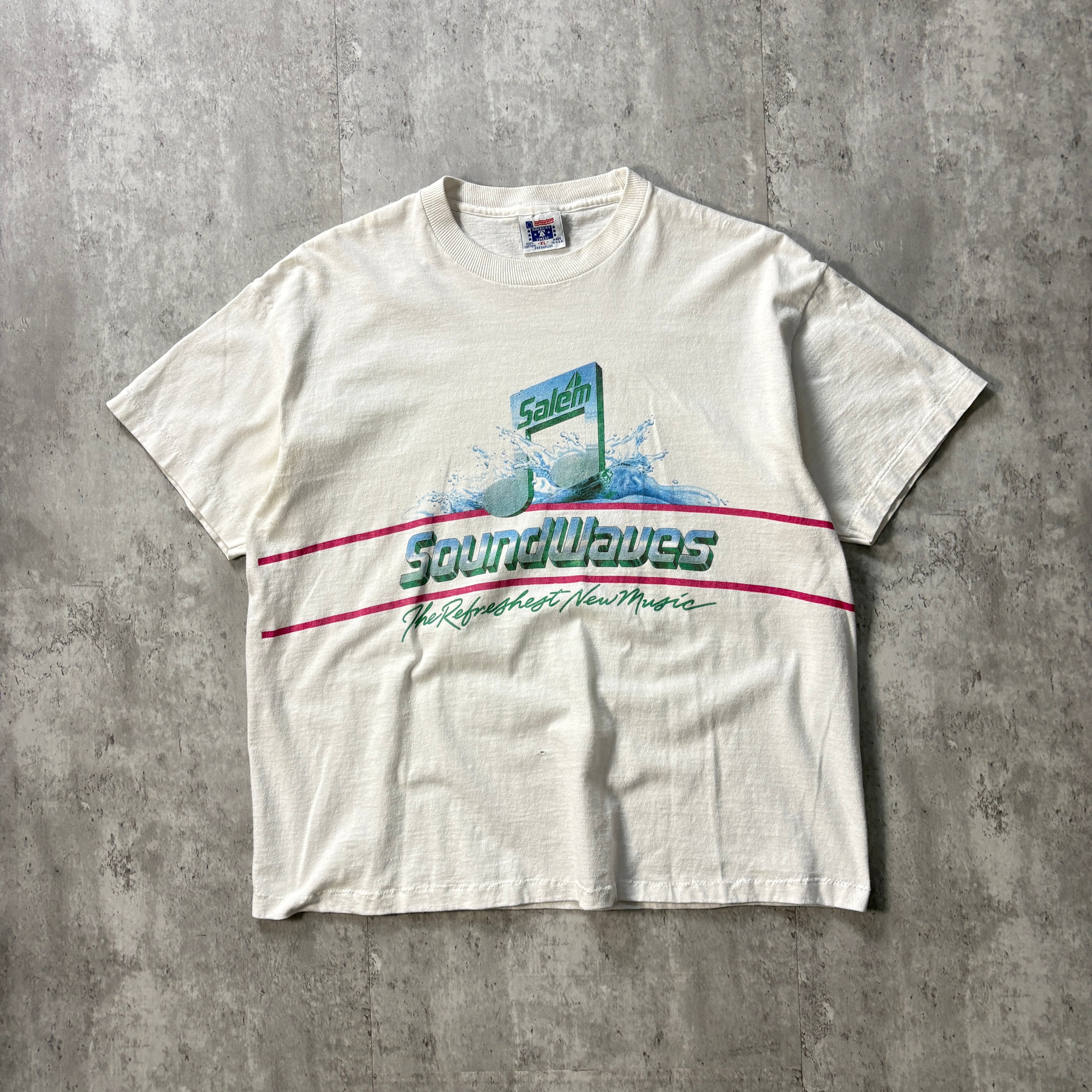 VINTAGE SALEM CIGARETTES TEE