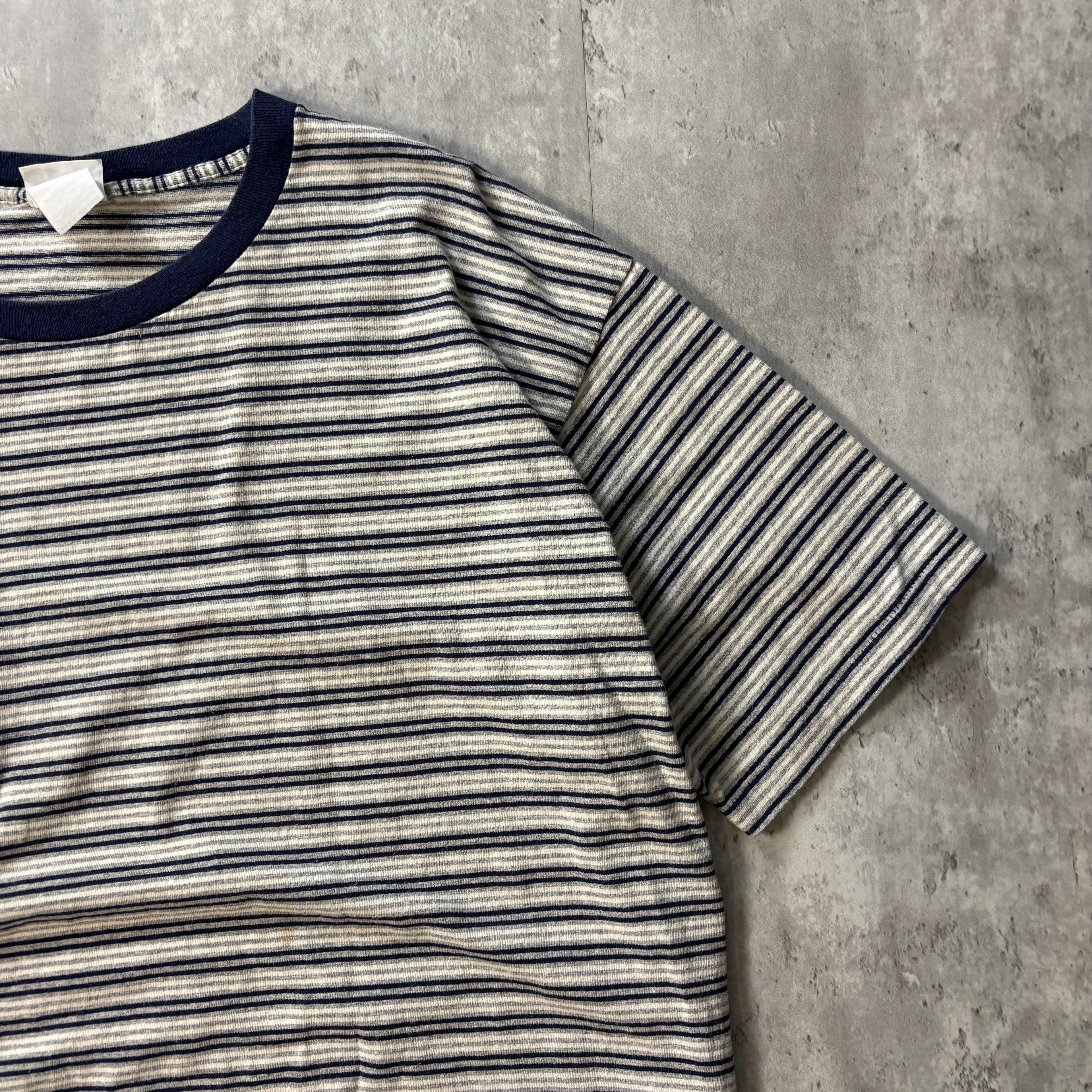 VINTAGE STRIPED GRAY TEE