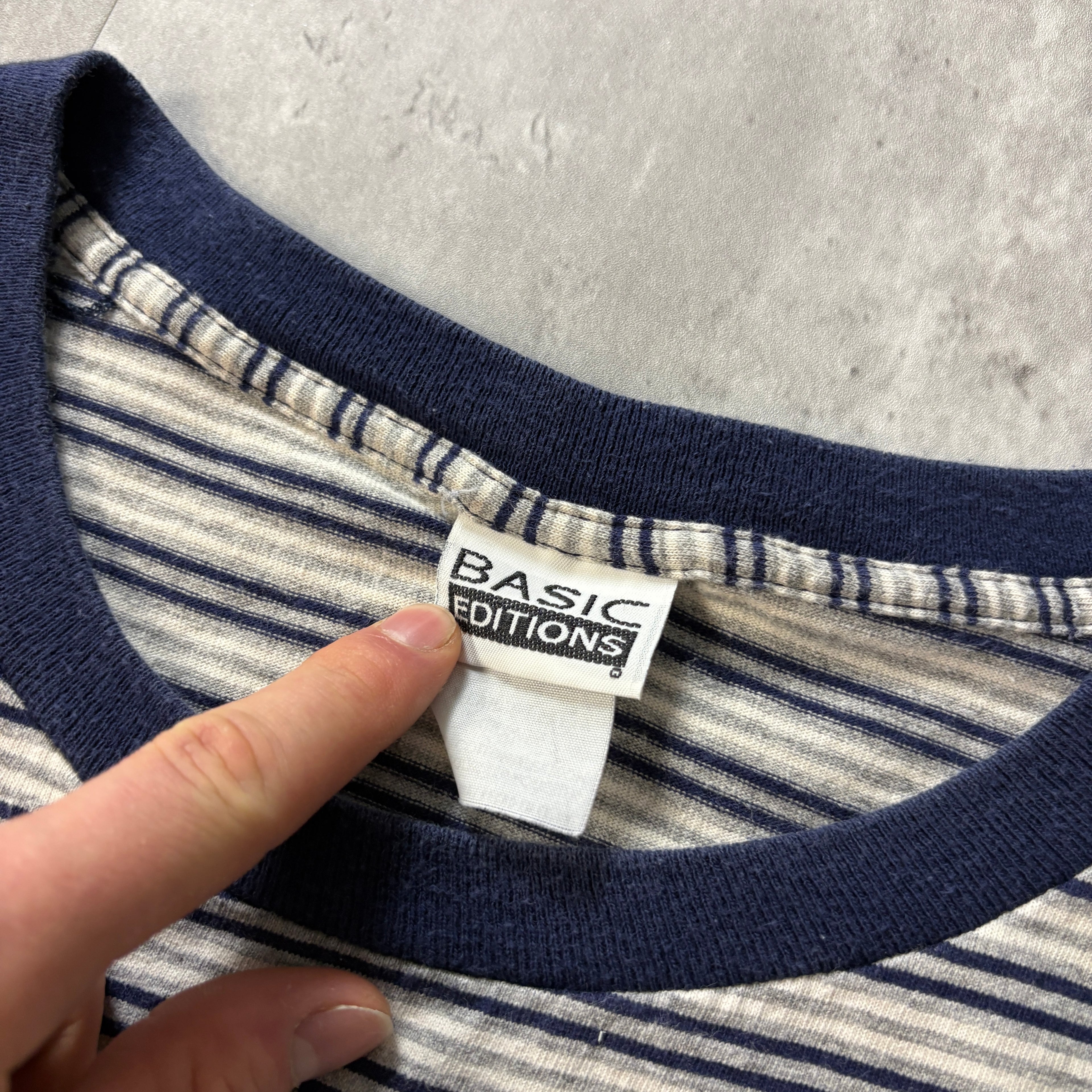 VINTAGE STRIPED GRAY TEE