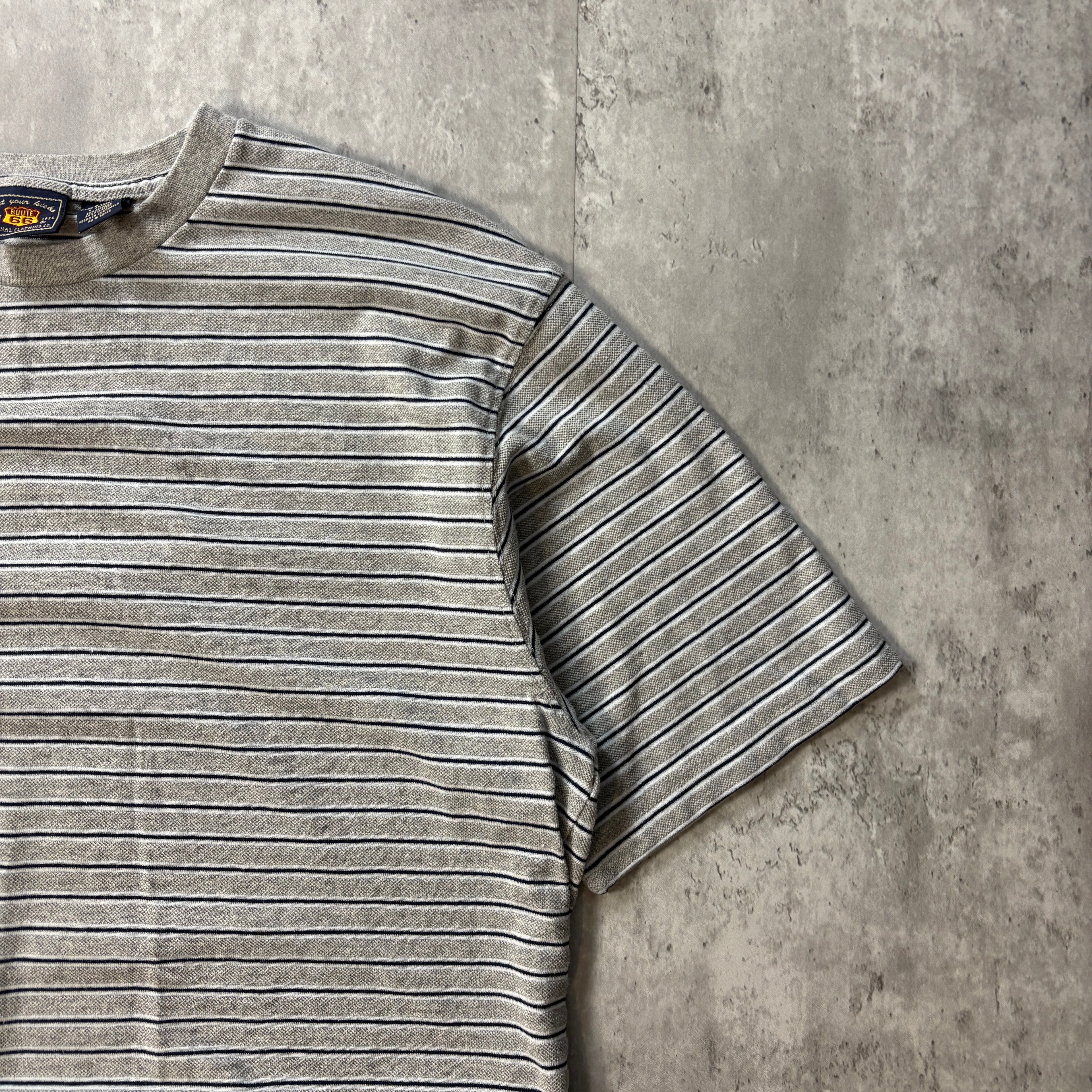 VINTAGE GRAY STRIPED TEE