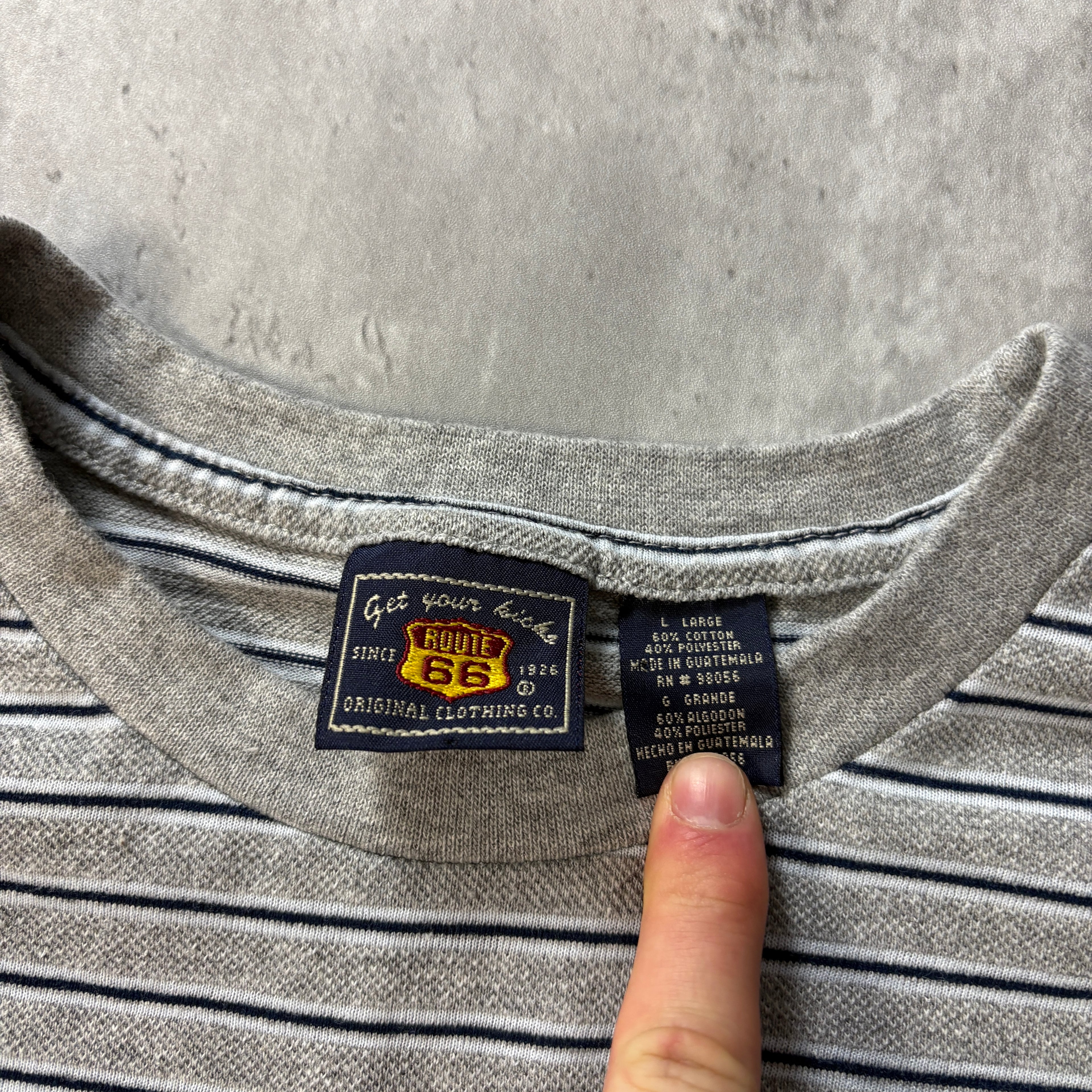 VINTAGE GRAY STRIPED TEE