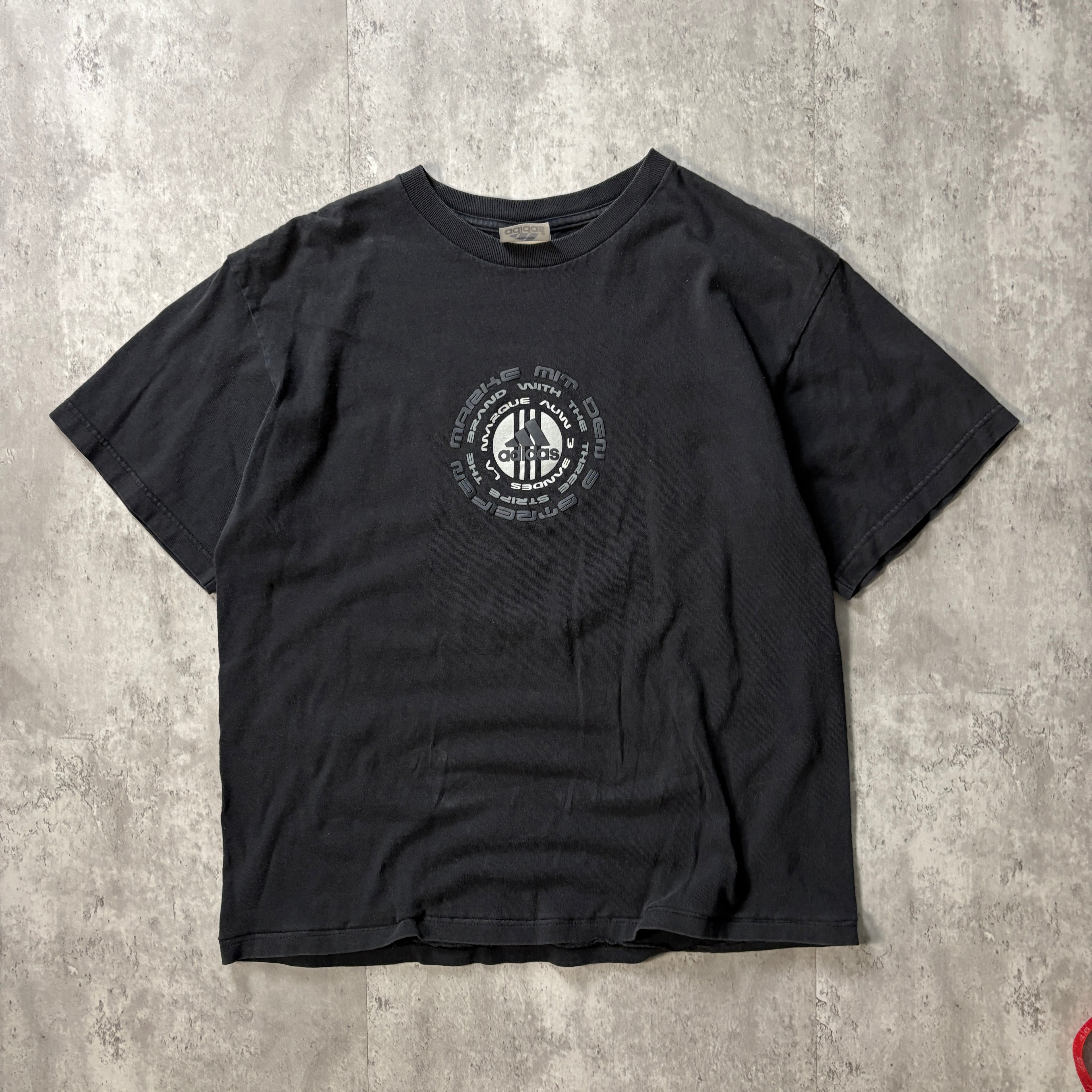 VINTAGE BLACK ADIDAS TEE
