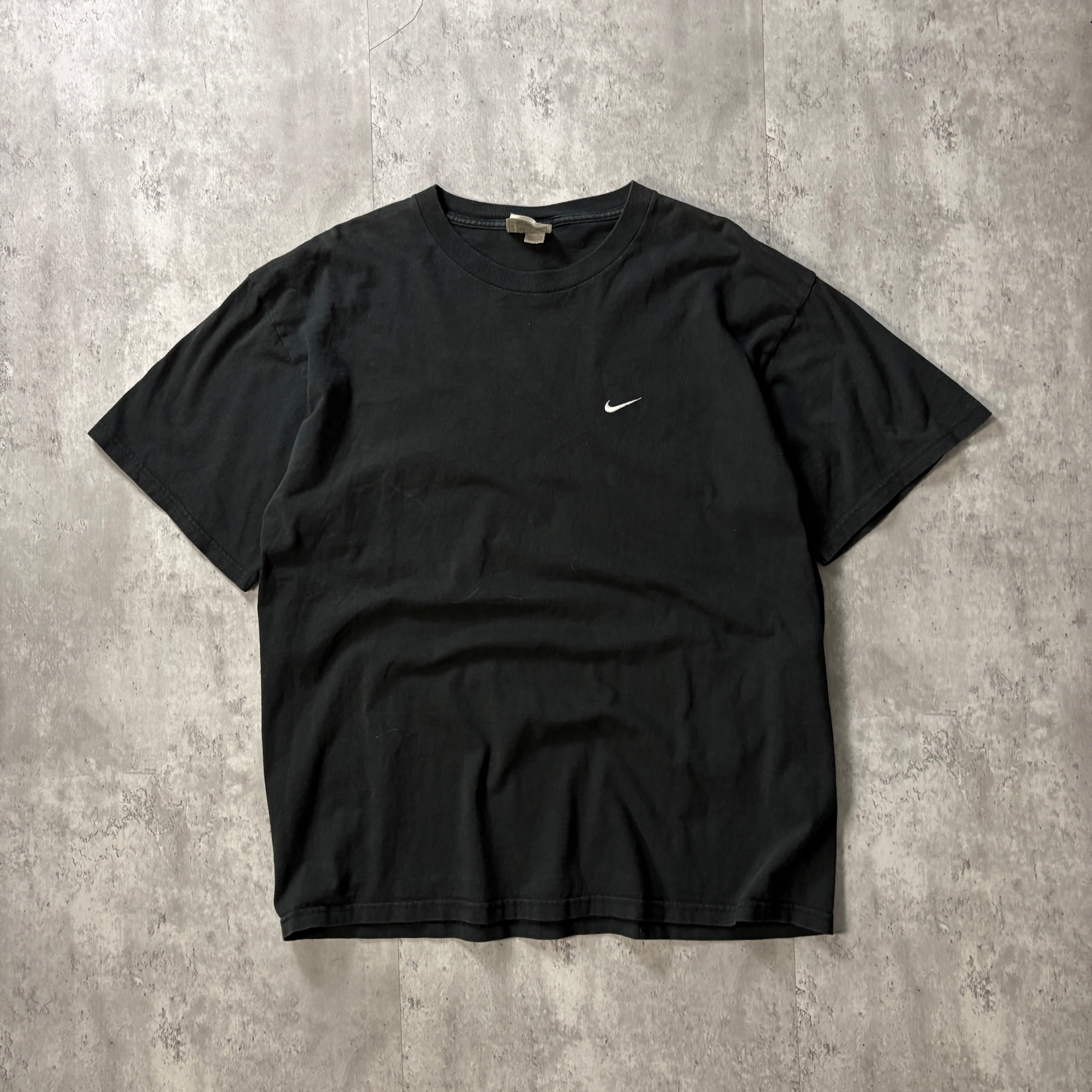 90s NIKE BLACK TEE