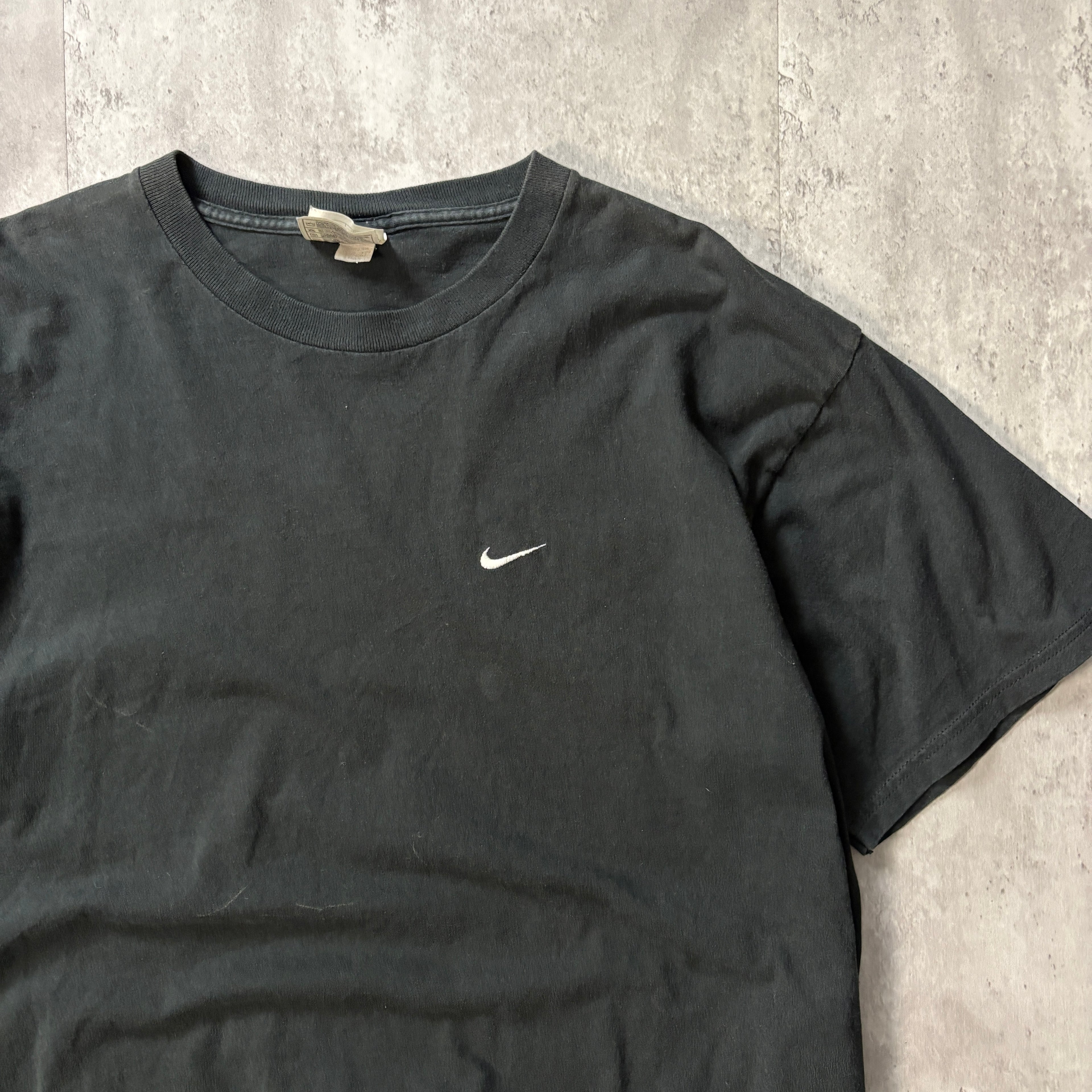 90s NIKE BLACK TEE