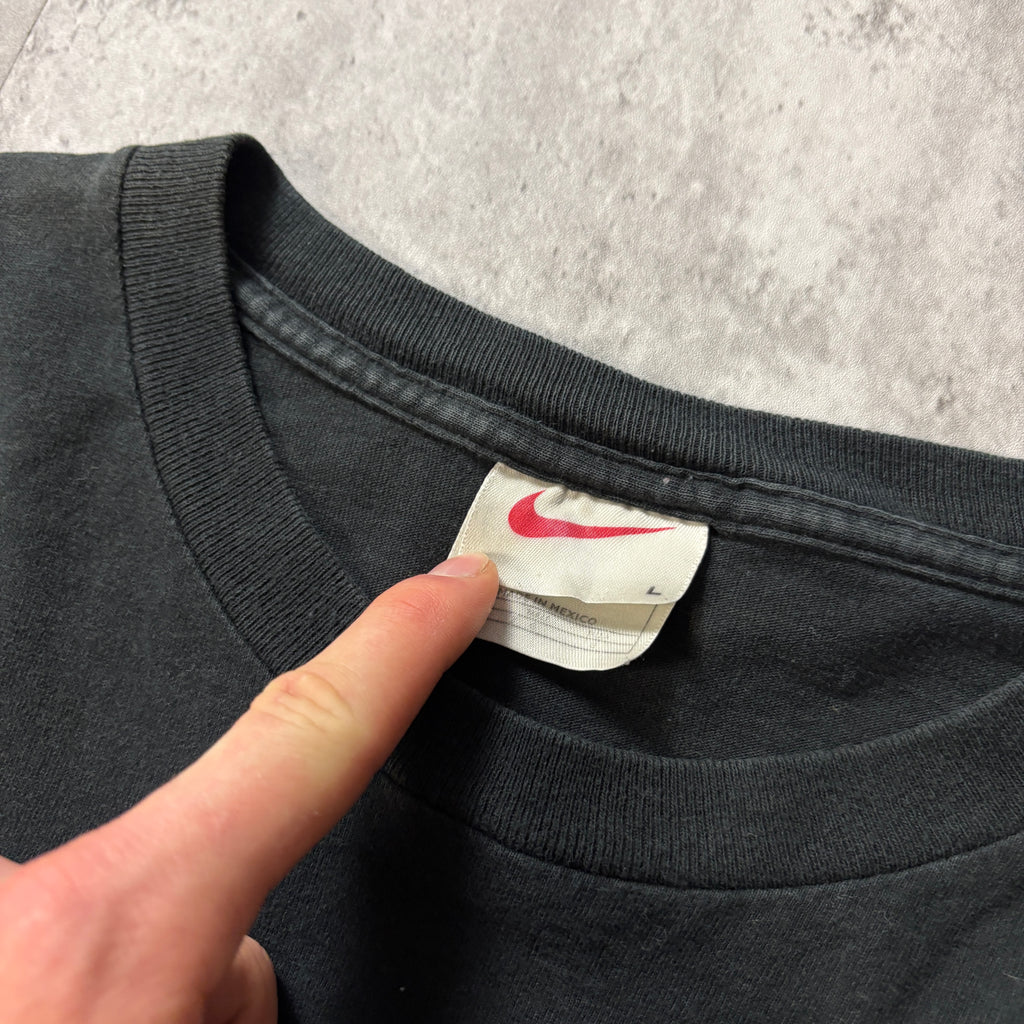 90s NIKE BLACK TEE