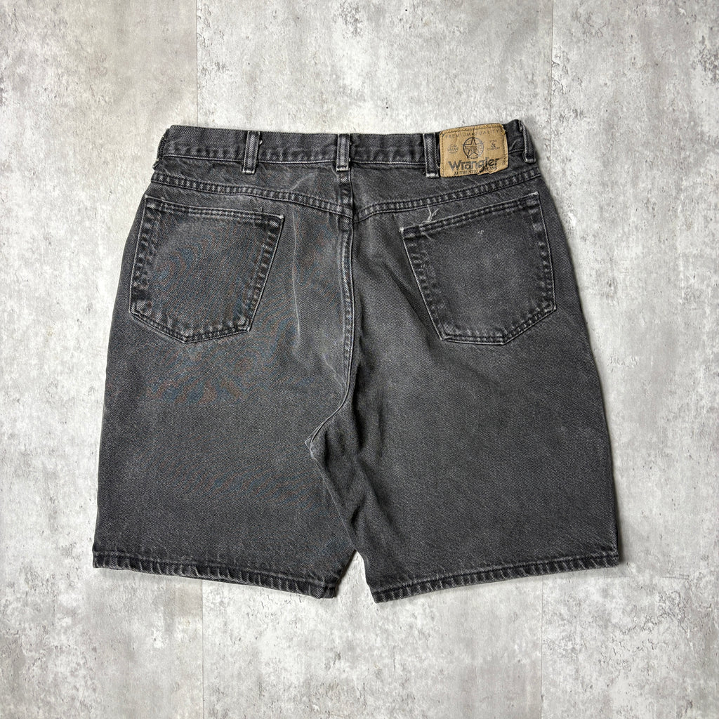 VINTAGE FADED BLACK JEAN SHORTS