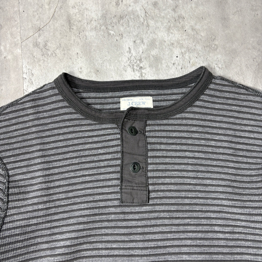 VINTAGE GRAY STRIPED HENLEY LONG SLEEVE