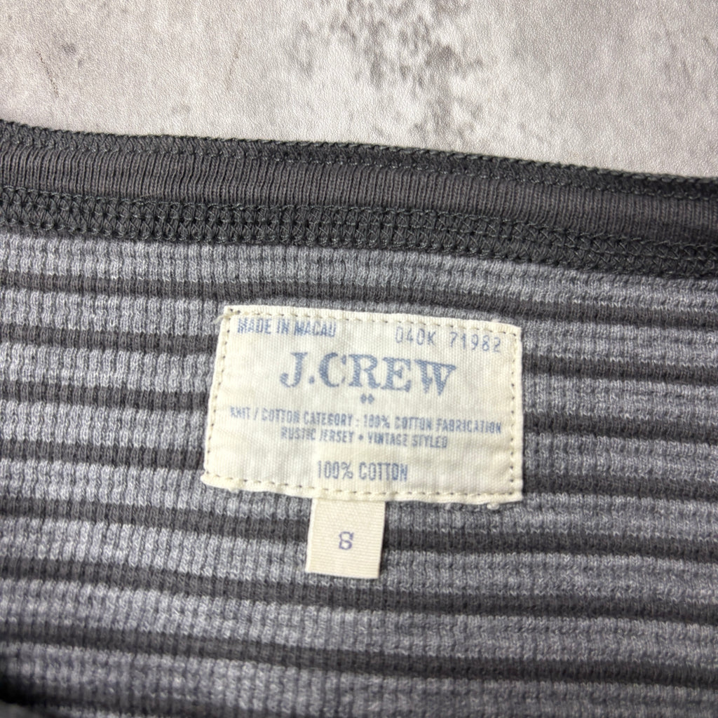 VINTAGE GRAY STRIPED HENLEY LONG SLEEVE