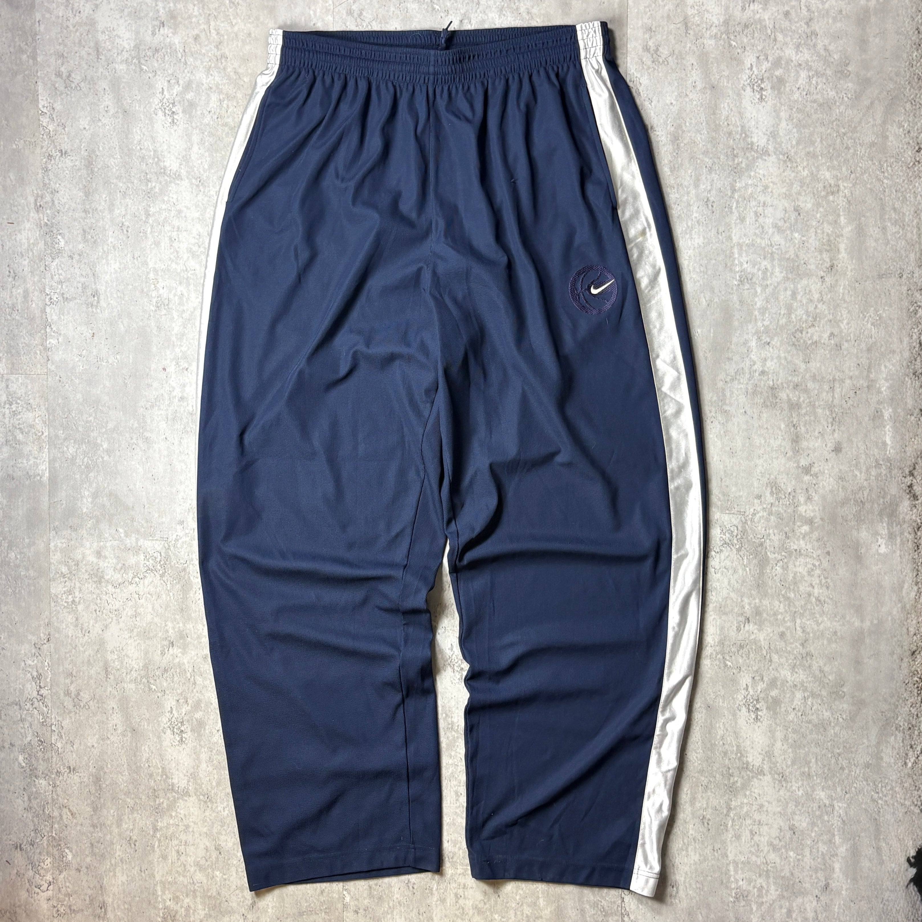 VINTAGE NIKE BAGGY SWEATPANTS