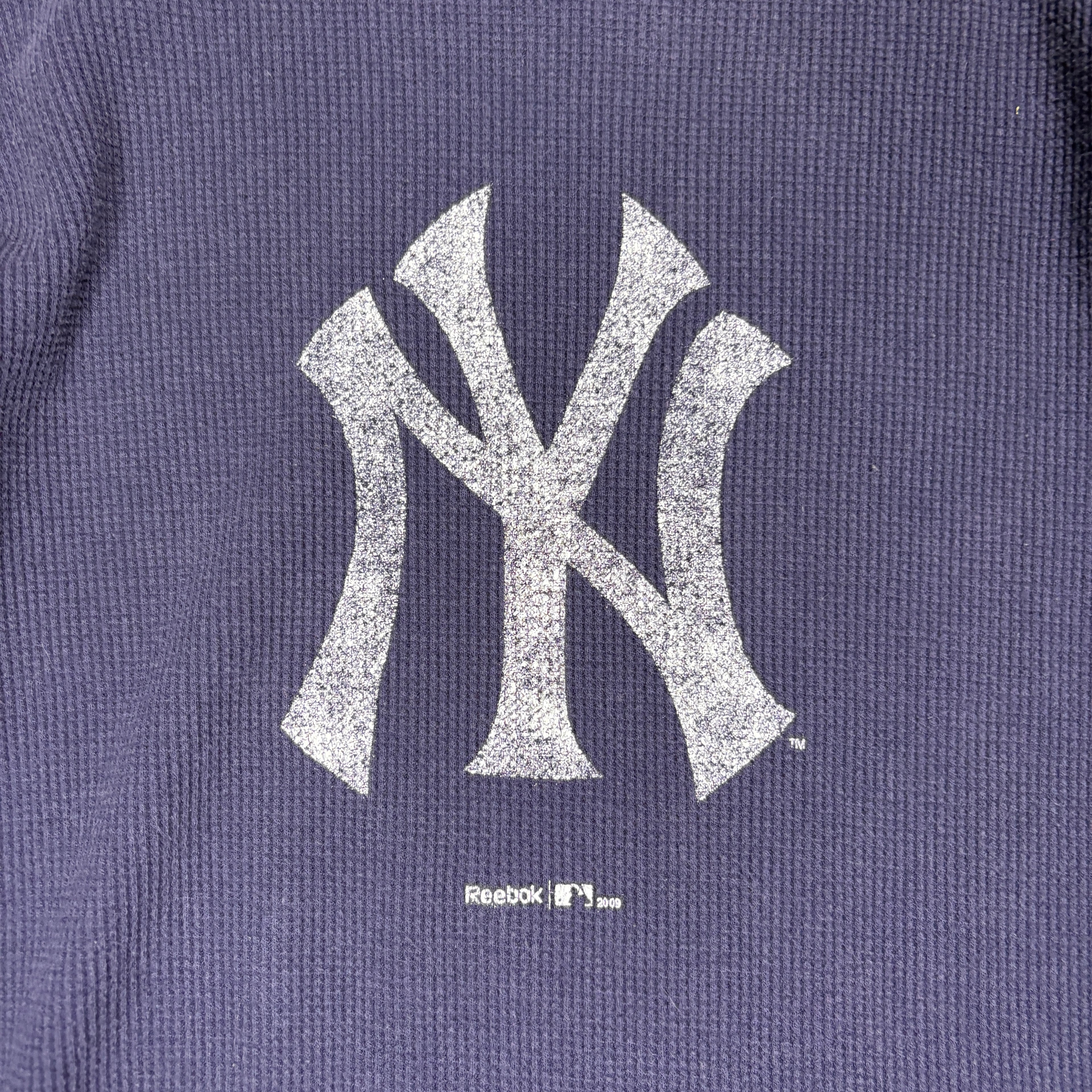 VINTAGE NY YANKEES THERMAL