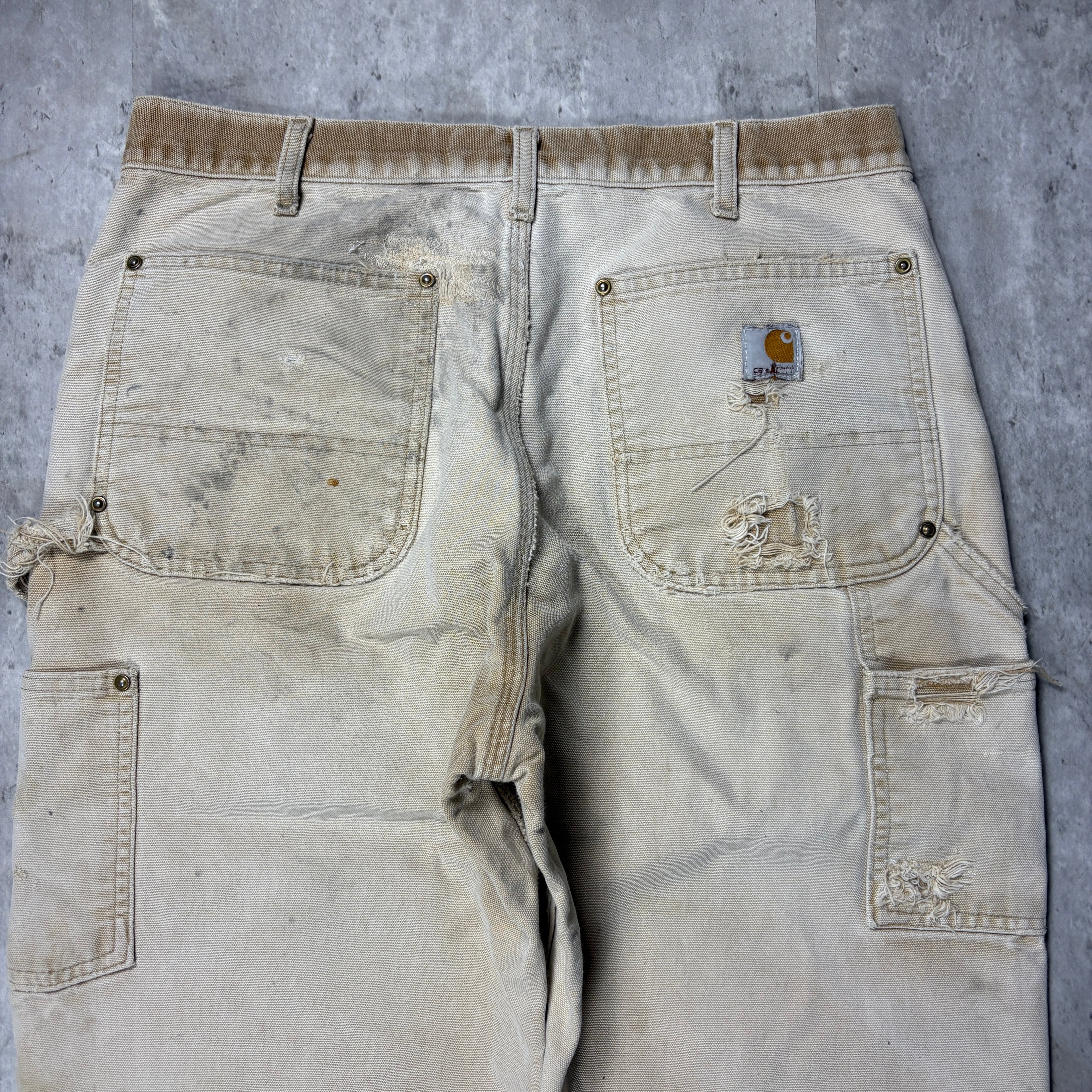 CARHARTT DISTRESSED DOUBLE KNEES